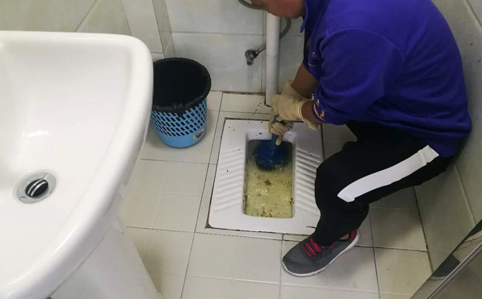 东港疏通蹲坑